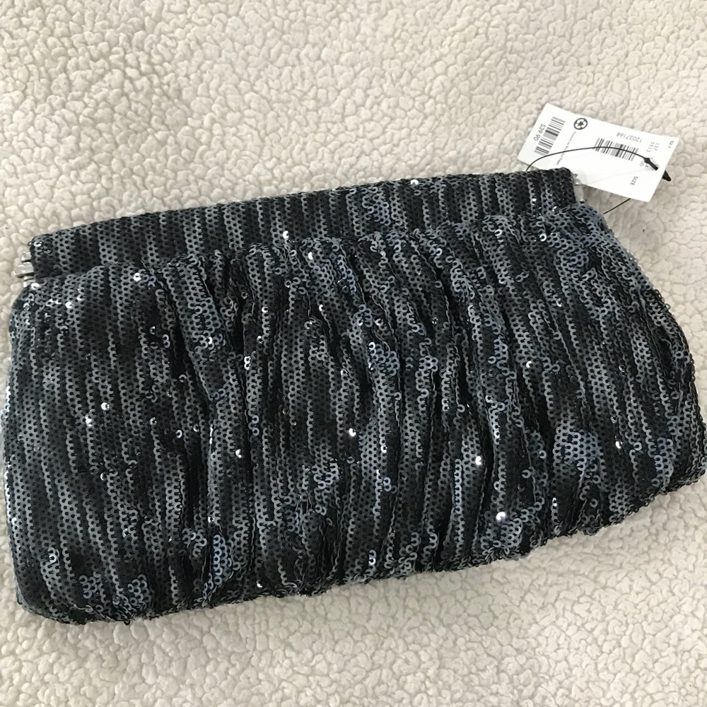 The Limited Sequinned Clutch